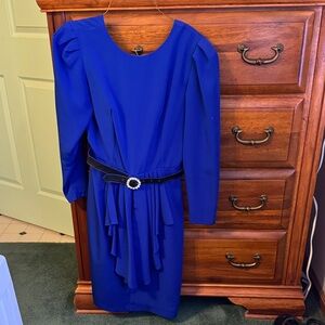 Chic Long Sleeve Blue Dress with Belt